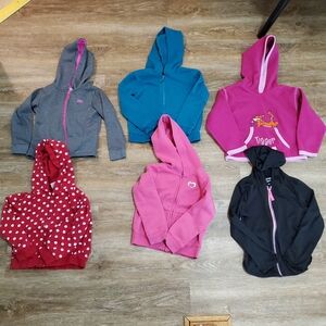 Toddler girl 4/5t size zip up jackets 6 pairs